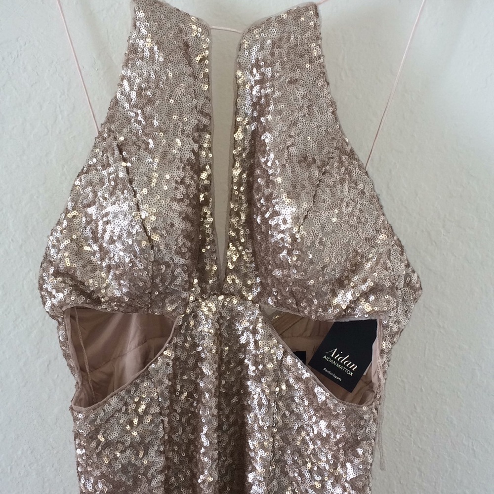Dressed to party - Picture 5 of 6